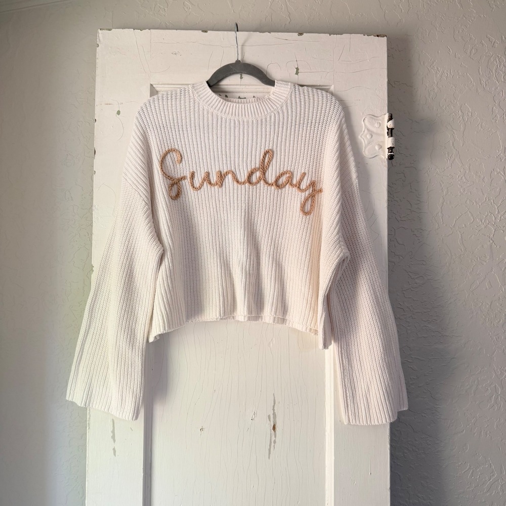 Moon & Madison White Sunday Embroidered Ribbed Crop Sweater XS ST21288